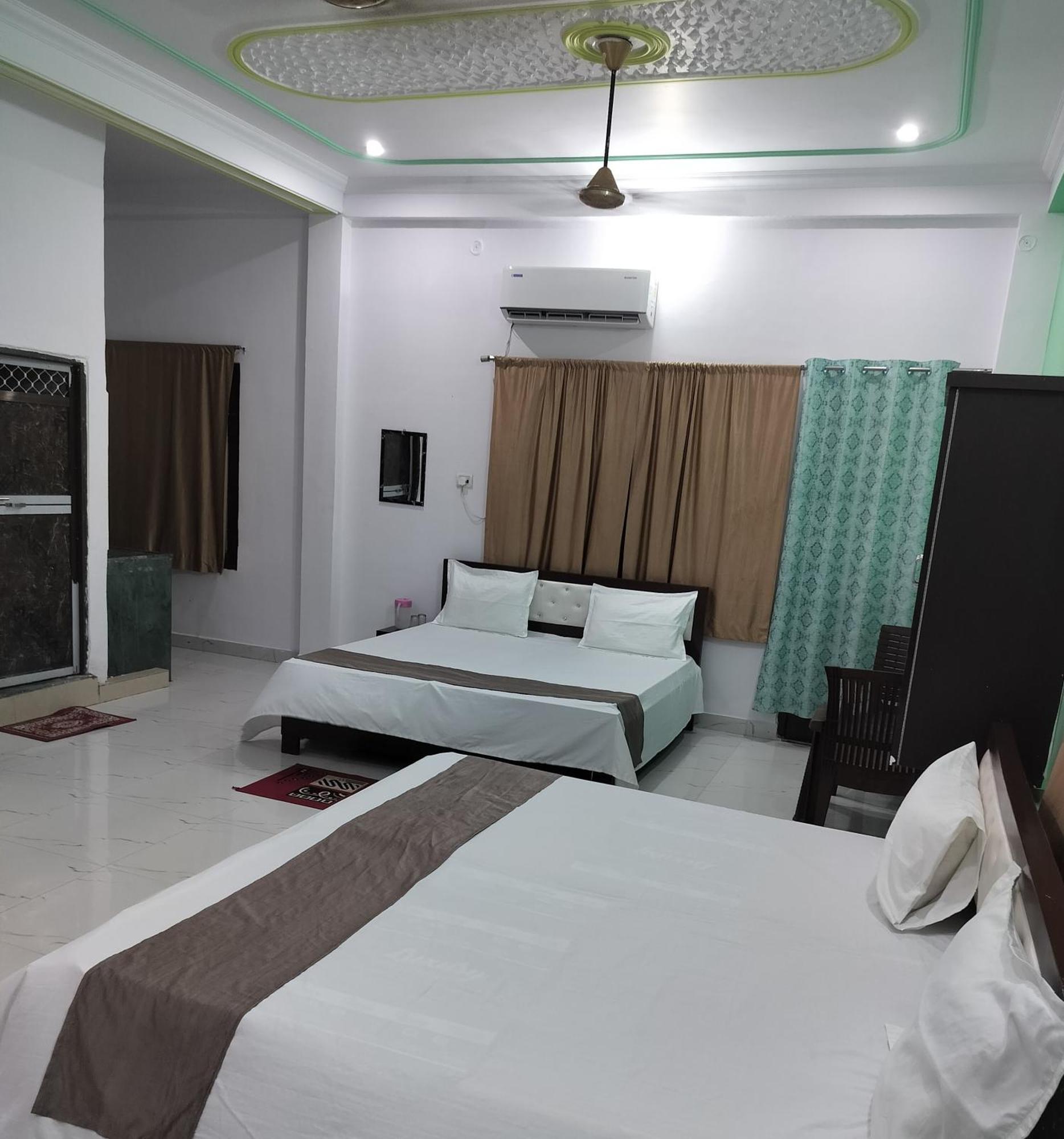 Hotel Chandrasha Villa Ayodhya Dham Ram Mandir 600 Meter Esterno foto